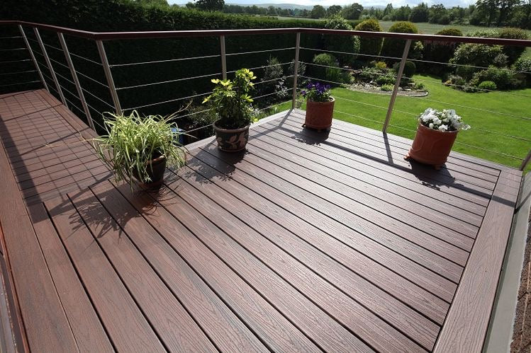 Composite floor decking brown 290cm x 14cm x 2.5 cm