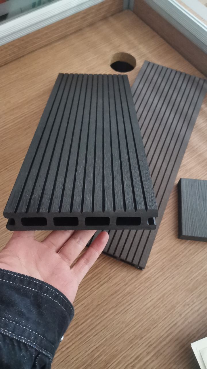 Composite decking matt black 290 cm x 14cm x2.5cm